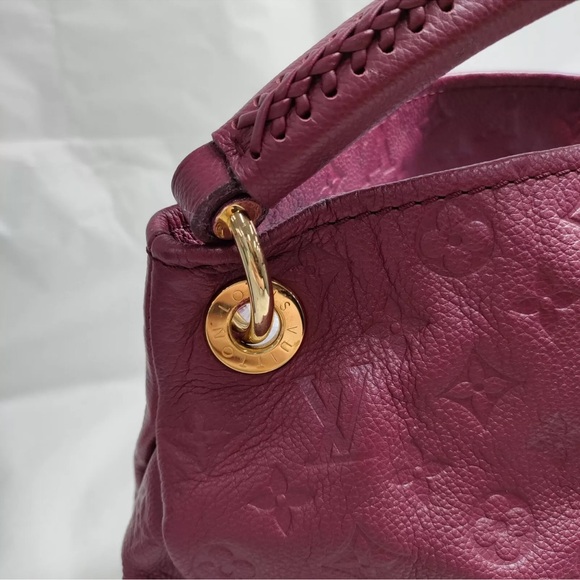 Louis Vuitton Artsy MM Monogram Empreinte Shoulder Bag - Picture 11 of 13